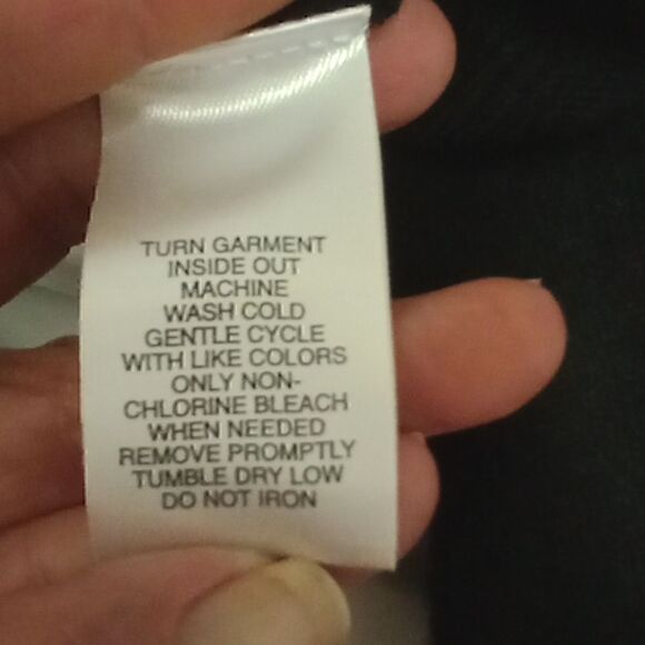 ❄️Designers Originals XL WOMEN'S LONG SLEEVE NWT Black sweater - Picture 7 of 7